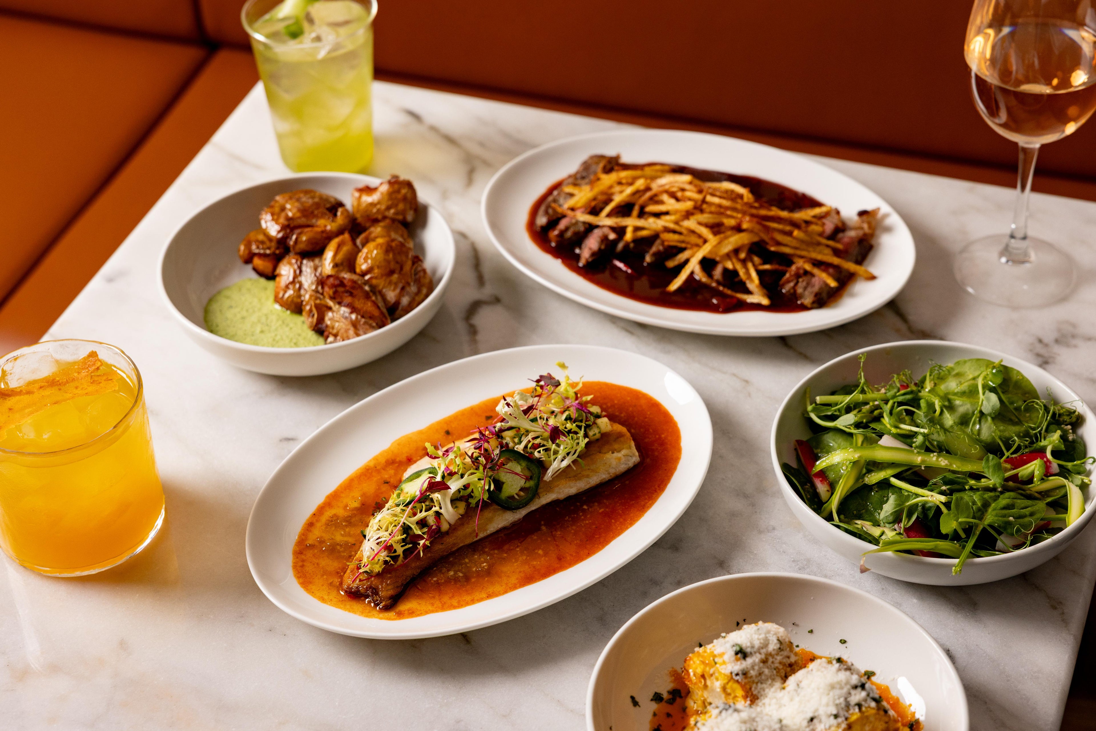 Stylish restaurant in Belgravia close to Chelsea and Victoria. 